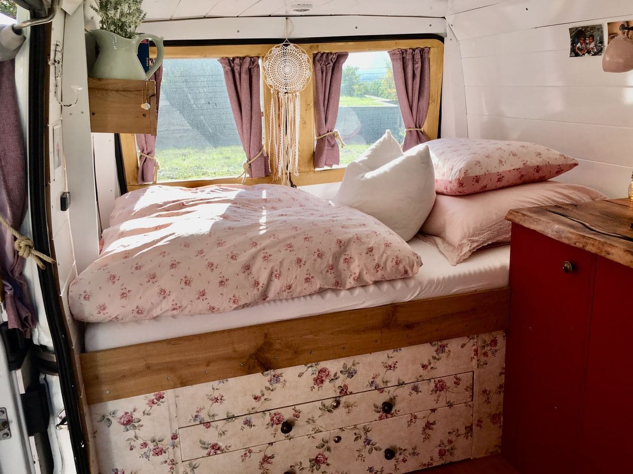 rose bett